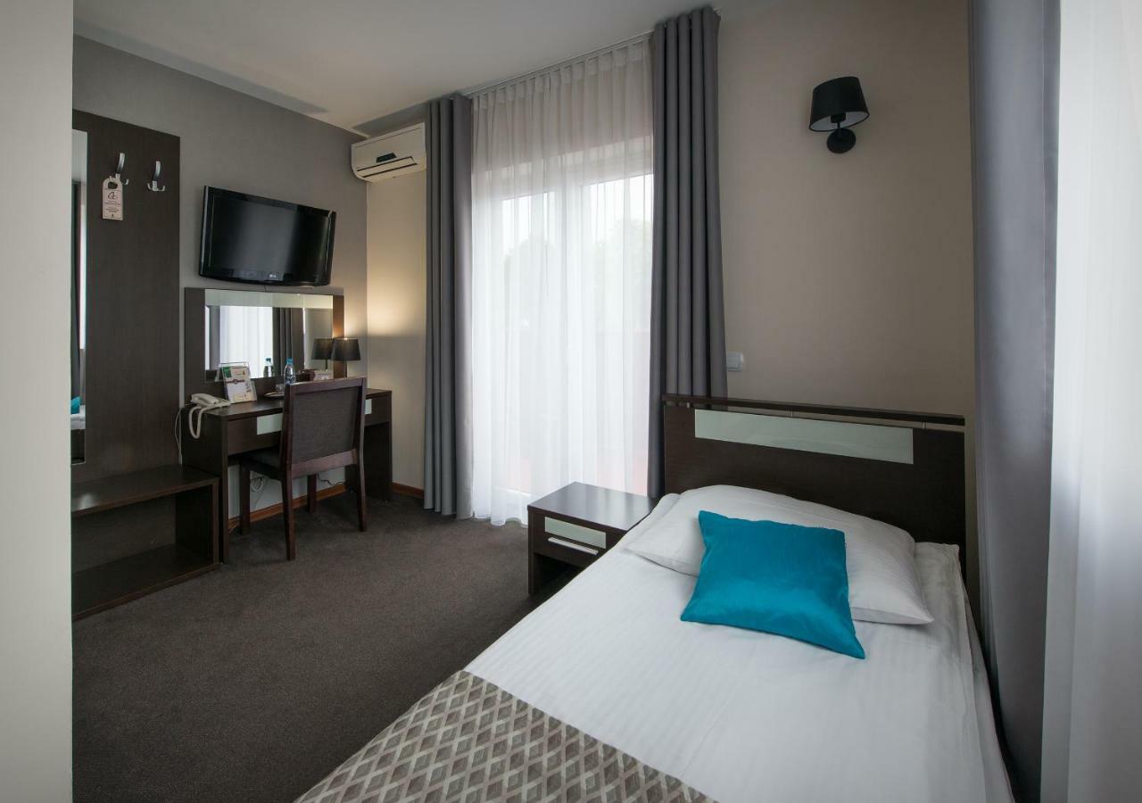 Hotel Capitol Biała Podlaska Dış mekan fotoğraf