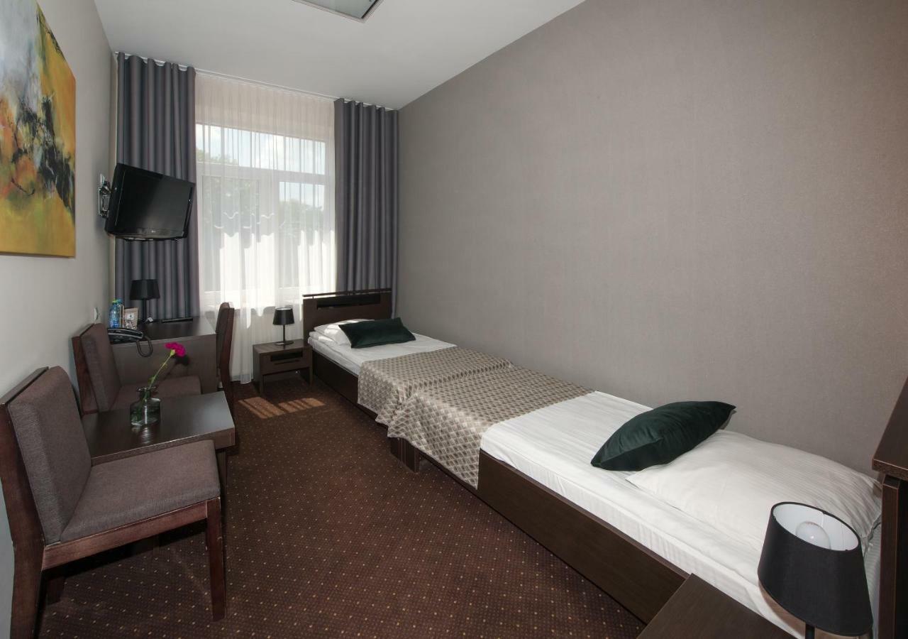 Hotel Capitol Biała Podlaska Dış mekan fotoğraf