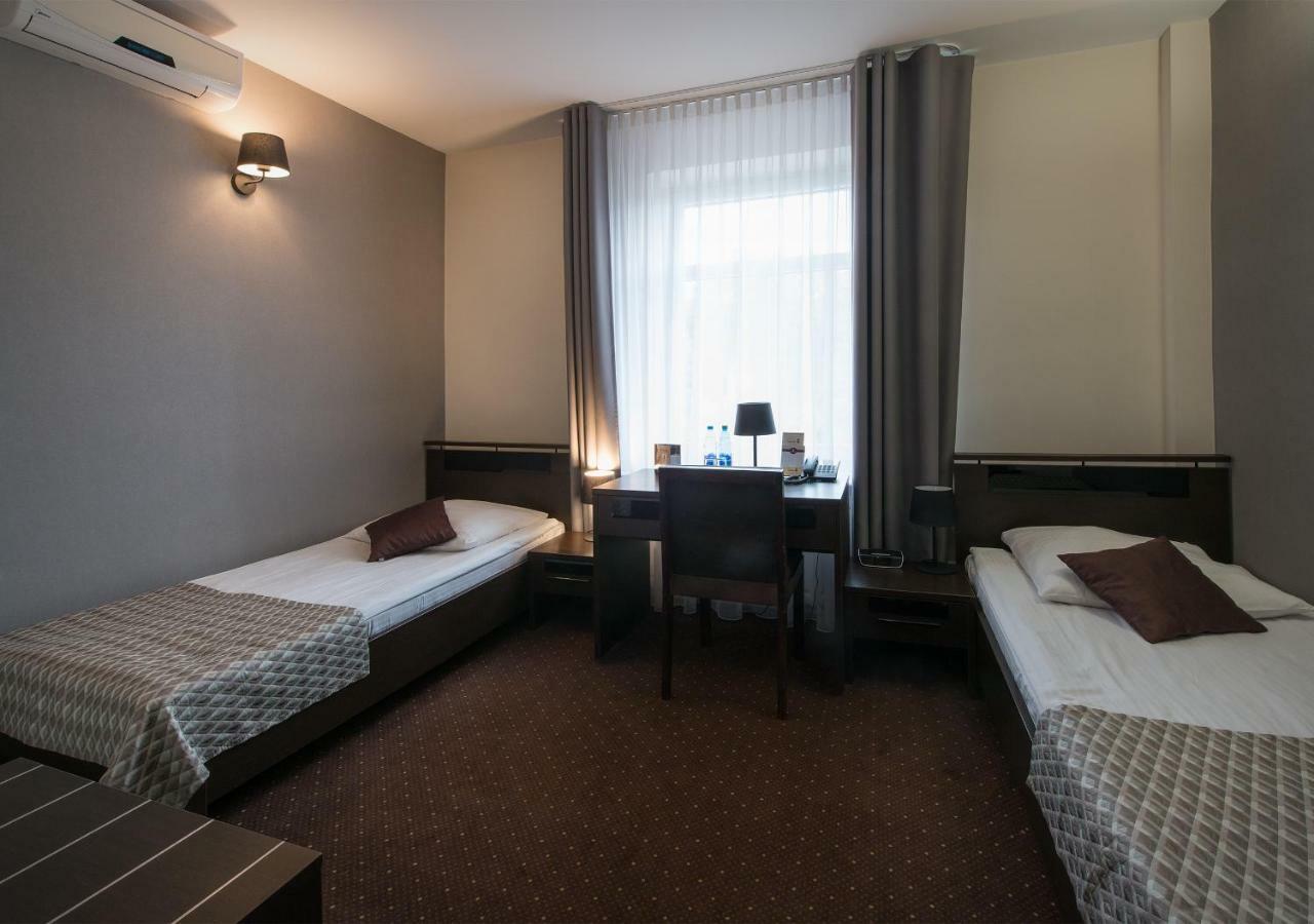 Hotel Capitol Biała Podlaska Dış mekan fotoğraf